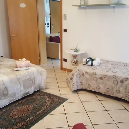 Bed & Breakfast Daddyrooms 2*